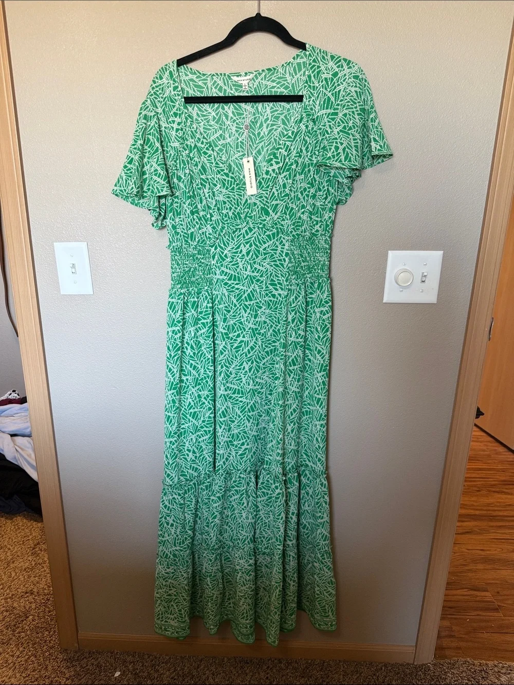 Max Studio Green Printed Flutter-Sleeve Maxi Dress Max Studio Green Printed Flutter-Sleeve Maxi Dress